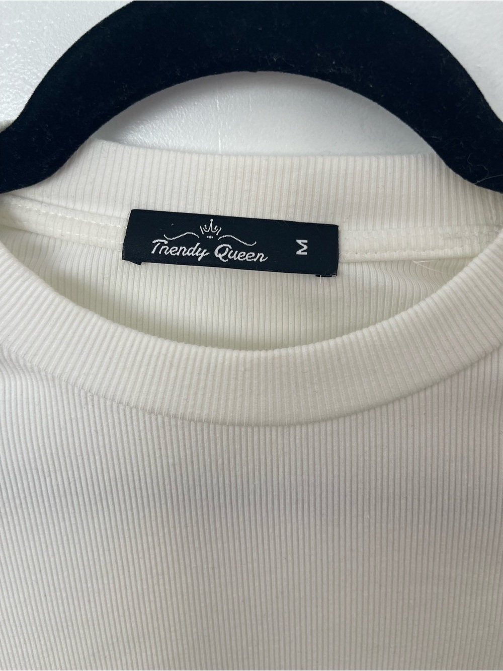 White Cropped Ribbed Long-Sleeve Top - Picture 4 of 6